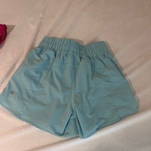 Lululemon Track that short